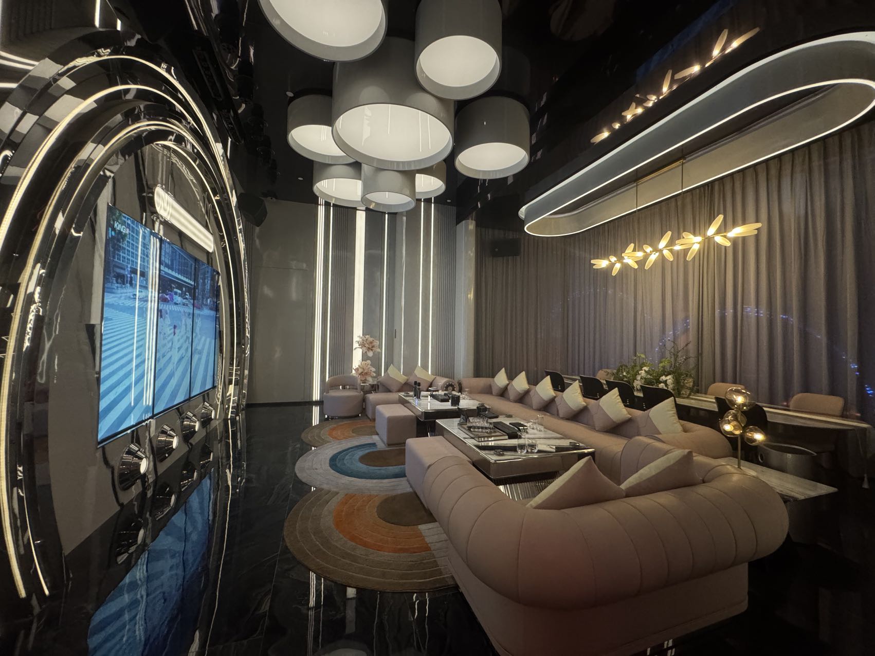 成都KING派·CHENGDU 轻奢高阶娱乐地标