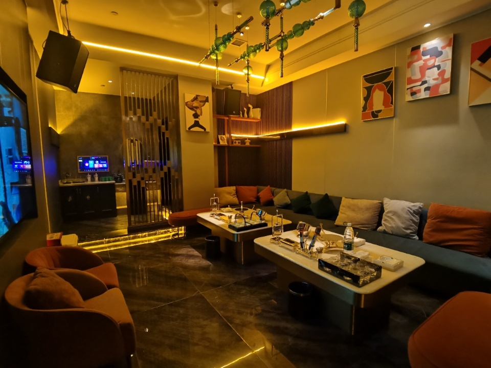 成都帝都KTV 低调奢华一站式体验