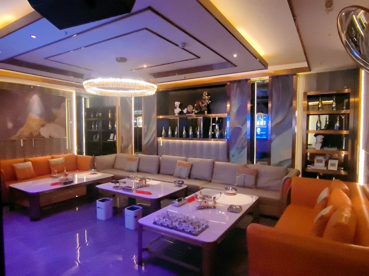 成都南门KTV 南门氛围K歌圣地