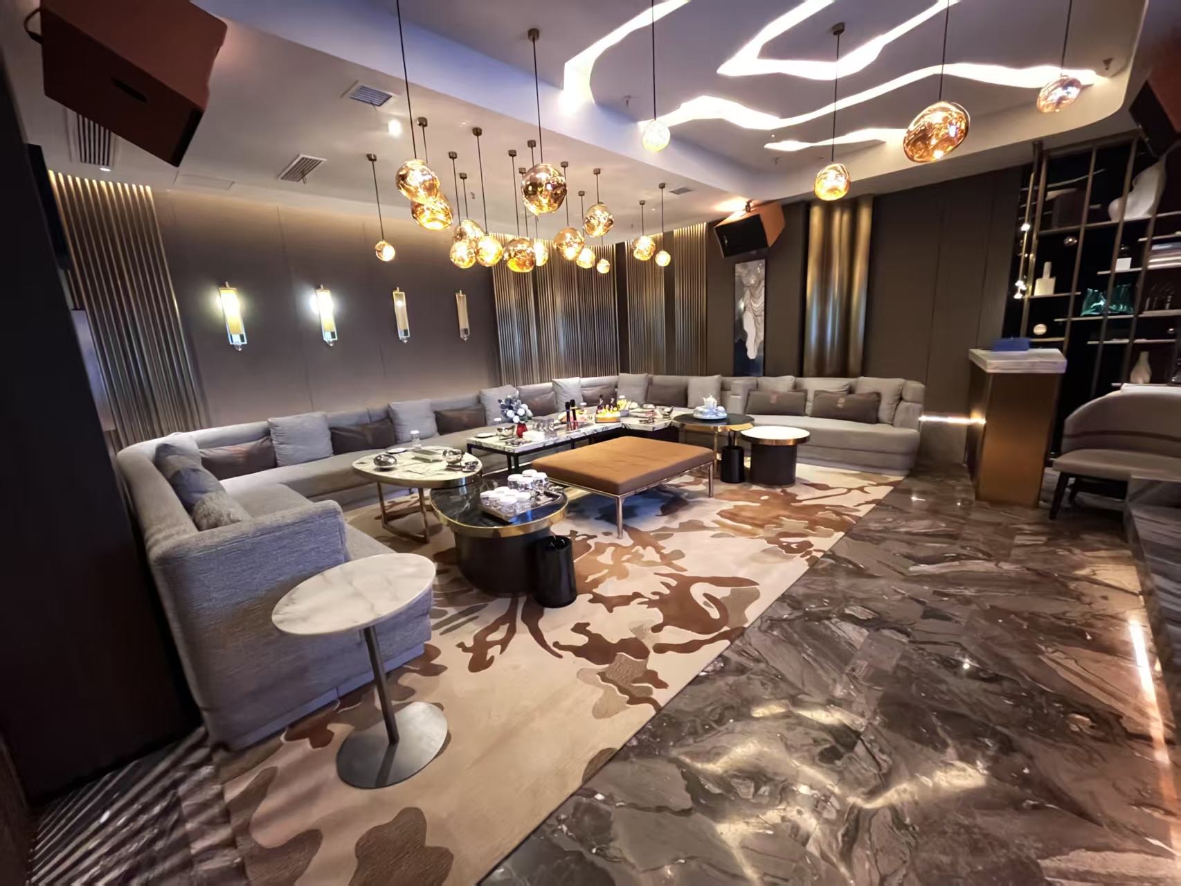 成都花儿KTV 温馨小聚不迷路